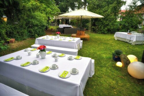 Hotel-Restaurant Schillingshof, Забронировать Отель Отели Тюрингии с парковкой, Парковка