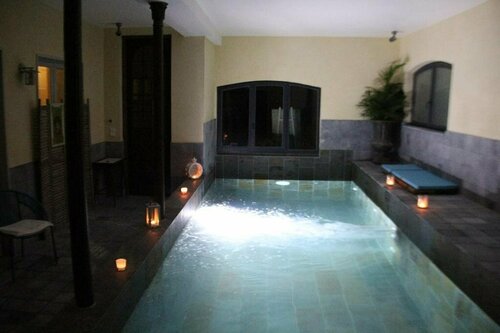 La Grenade bleue- piscine intérieure spa sauna, Reserva ahora Hotel Saintes 