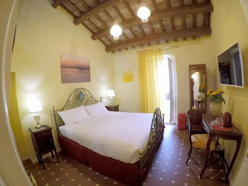 Palazzo Florio Boutique Residence, Забронировать Бутик-отель Отели Васто с парковкой, рядом с Васто Марина, Парковка