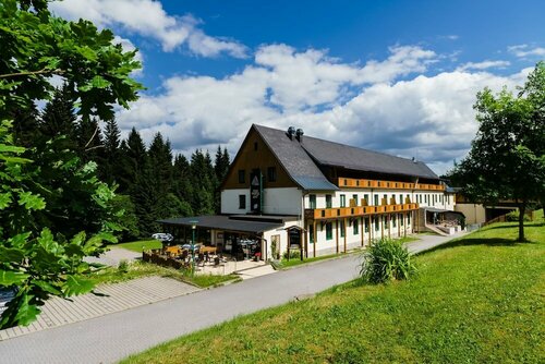 Waldhotel Vogtland, Забронировать Отель Отели Клингенталь с завтраком, рядом с Лыжный трамплин "Ашбергшанце", Завтраки