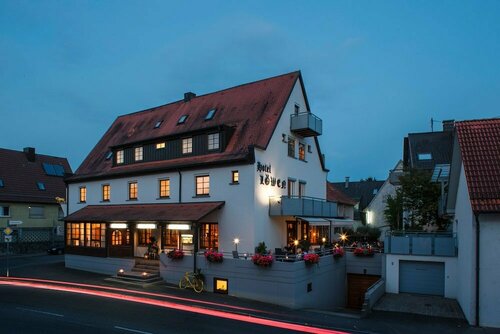 Löwen Hotel & Restaurant, Забронировать Отель Вендлинген-ам-Неккар Баден-Вюртемберг