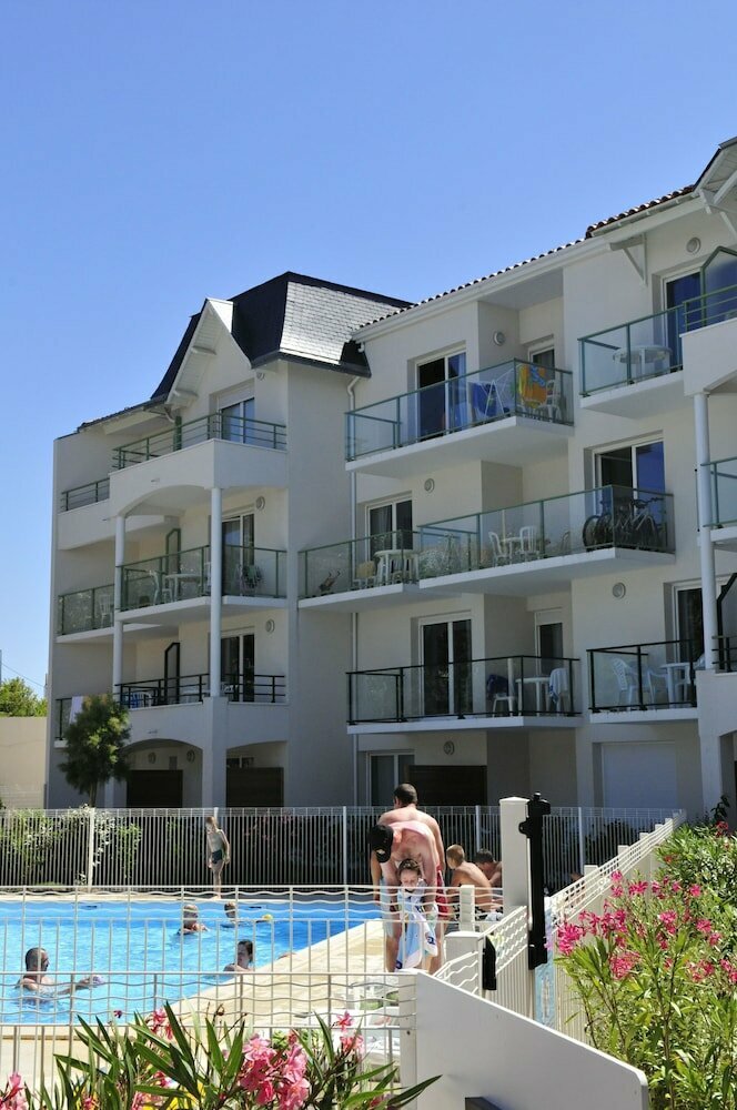 Residhotel Les Jardins de lAmiraute