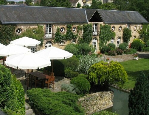 Hôtel-Restaurant Ricordeau, Забронировать Отель Отели Земель Луары с парковкой, Парковка
