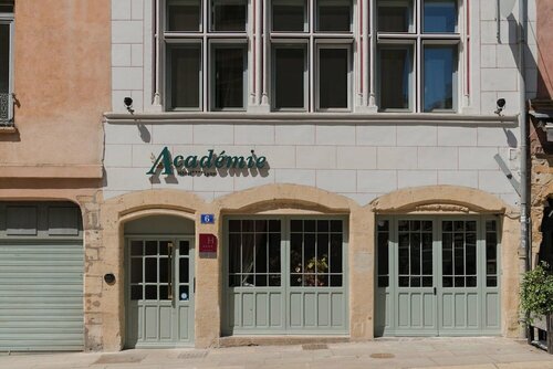 Académie Hôtel Lyon, Забронировать Апартаменты/квартира 05. Вье-Лион Лион, рядом с Энон