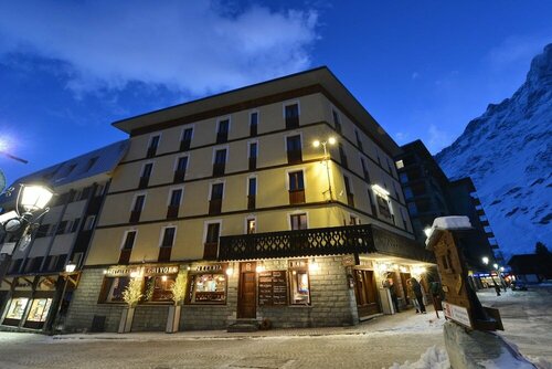 Art Hotel Grivola, Забронировать Отель Брей-Червиния 