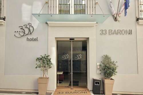 Hotel 33 Baroni, Забронировать Отель Отели Галлиполи с парковкой, рядом с Порт Галлиполи, Парковка