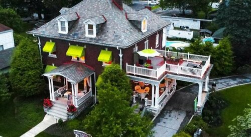 Olde Square Inn Bed and Breakfast, Rezerwuj Hotel Mount Joy Dutch Country Pennsylvania