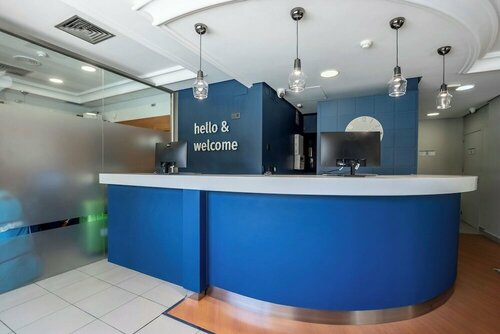 Travelodge Alicante Puerto, Забронировать Отель Отели Наварры 3 звезды, 3*