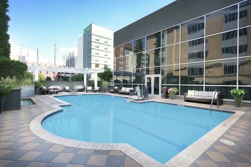 DoubleTree by Hilton Hotel Chattanooga Downtown, Забронировать Отель Чаттануга Теннесси, рядом с Прибрежная территория Чаттануги