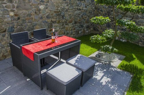 Apart Holiday, Book Hotel Hoteller i Tyrol med parkering, Parkering