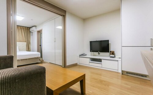 Residence Yegreen House, Забронировать Отель Юнгмун Согвипхо, рядом с Музей медведей Джоан