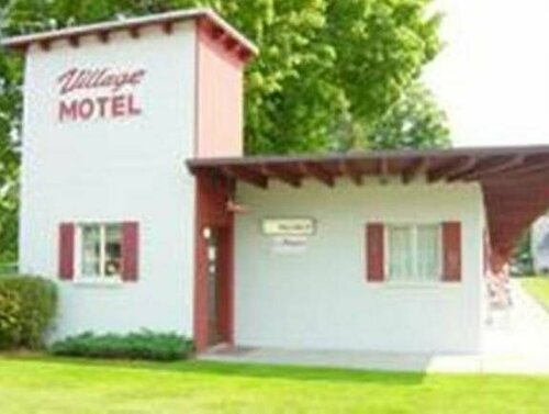 The Village Motel, Rezerwuj Motel Richfield Springs 