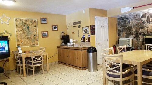 Golden Chain Motel, Rezerwuj Motel Grass Valley Kalifornia