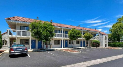 Motel 6-Pomona, CA - Los Angeles, Забронировать Мотель Помона Большой Лос-Анджелес