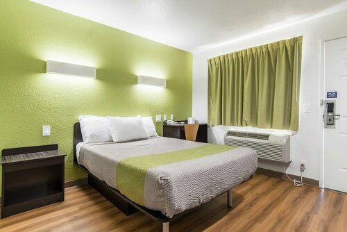 Motel 6 Ontario, CA - Airport, Забронировать Мотель Онтарио штат Калифорния