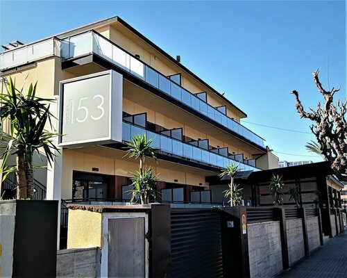 Hotel 153, Забронировать Отель Отели Кастельдефельс с завтраком, Завтраки