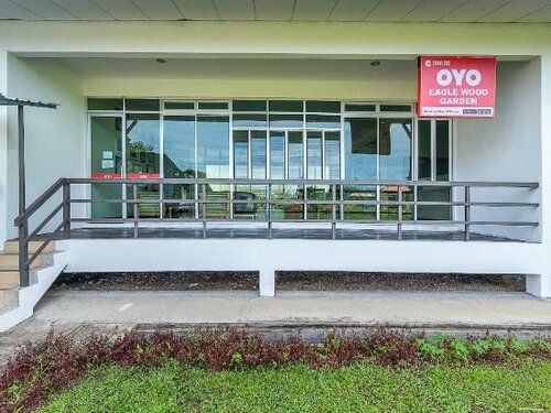 Hotel O Eagle Wood Garden, Rezerwuj Hotel Membakut Sabah