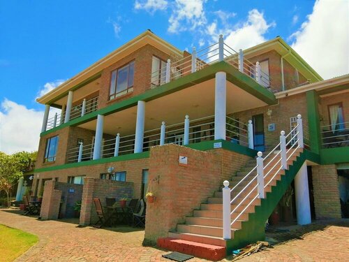 Amzee Bokmakierie Guest House, Reservar Casa de hóspedes Hotéis em Mossel Bay com pequeno-almoço, Café da manhã