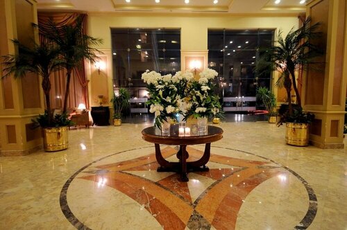 Grand Pyramids Hotel, Забронировать Отель Отели Гиза с питанием, Пансион