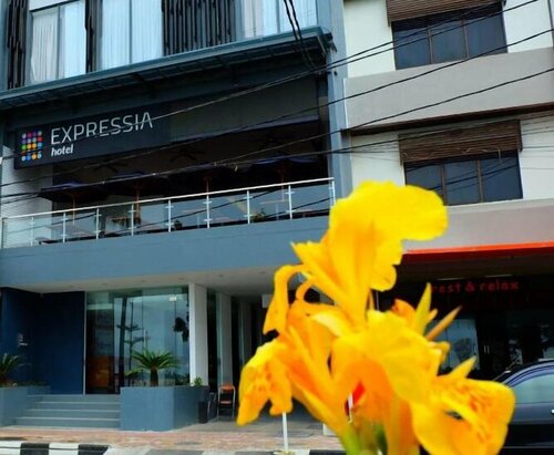 Expressia Hotel Makassar, Rezervasyon Otel Sulawesi otoparklı oteller, Otopark
