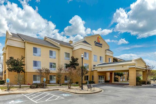 Comfort Inn & Suites Camden, Забронировать Отель Кэмден Южная Каролина