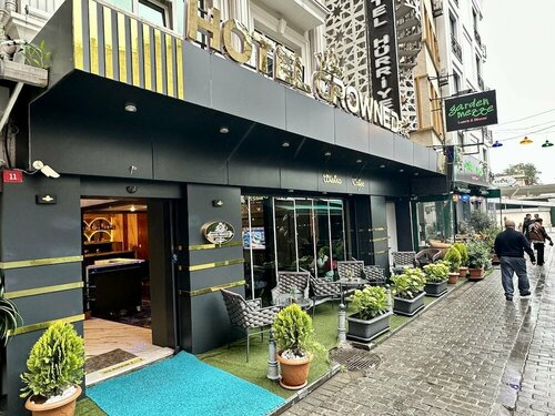 Crowned Boutique Hotel, Забронировать Отель Отели Стамбула с парковкой, рядом с Железнодорожный вокзал Сиркеджи, Парковка