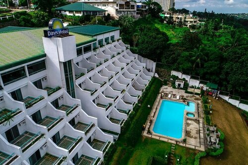 Days Hotel, Rezervați Hotel Hoteluri în Tagaytay cu parcare, Parcare