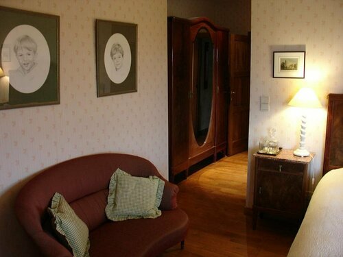 B&b La Ferme de lAirbois, Забронировать Отель Жев провинция Намюр