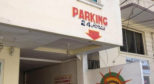 Hotel BackPacker Inn, Boek Hotel Panama-Stad Hotels met Parkeerplaats, Parkeren