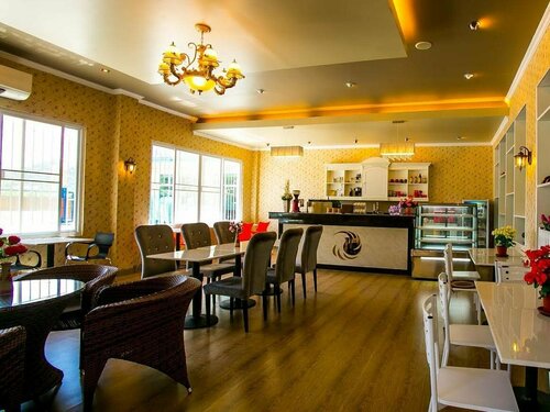 The Phoenix Hotel, Prenota Hotel Tachilek Shan State
