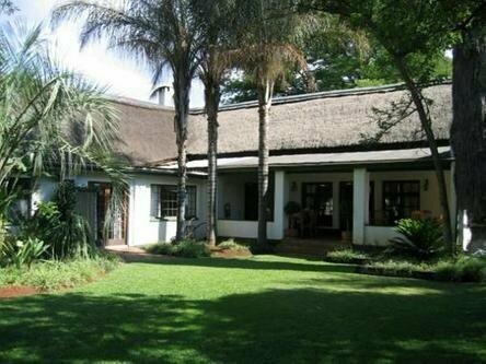 Pumulani Lodge, Забронировать Отель «постель и завтрак» Монтана Претория