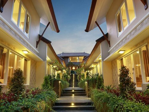 Askara Canggu Townhouse, Rezerwuj Hotel Hotele w Bali z Basenem, Basen