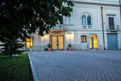 Giardini 82 B&B, Buchen Sie Bed & Breakfast Gravina in Puglia Metropolitanstadt Bari