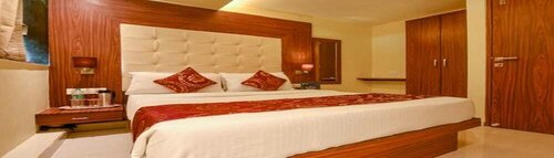Room Maangta 222 - Andheri, Забронировать Отель Отели Мумбай с парковкой, Парковка