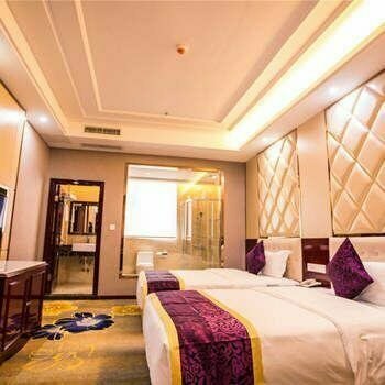 Yafu Hotel, Rezerwuj Hotel Hotele w Ya'an z Parkingiem, Parking