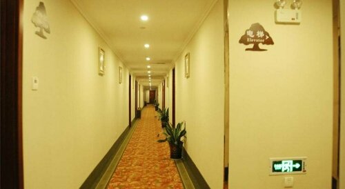 GreenTree Inn Shandong Heze Caoxian Zhuangzhai Town Oriental Times City Business Hotel, Rezervovat Hotel Che-ce Shandong