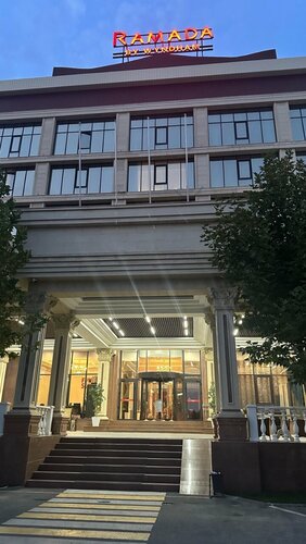 Ramada by Wyndham Shymkent, Prenota Hotel Hotel a Shymkent con pasti, Mezza/completa pensione