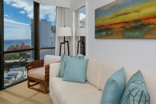 Hyatt Centric Waikiki Beach, Забронировать Отель Вайкики 