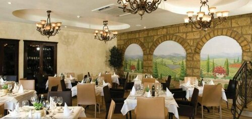 Happy Valley Hotel and Casino, Забронировать Отель Эзулвини Эсватини