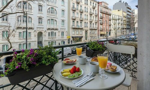 LX51 Studios & Suites by APT IIN - Lisbon Center, Забронировать Гостевой дом Отели в центре Санту-Антониу с завтраком, отели в центре Санту-Антониу с завтраком