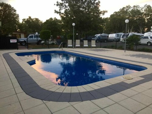 Roma Big Rig Tourist Park, Rezervasyon Otel Roma Queensland