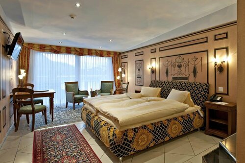 Romantic Schloss-Hotel, Забронировать Отель Кюснахт Lake Zurich