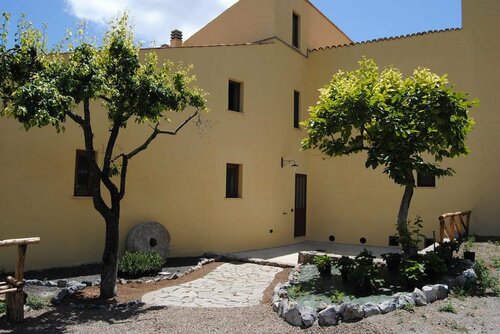 Il Giardino di Julia B&B, Varaa Bed and Breakfast Tortora hotellit, joissa on pysäköinti, Pysäköinti