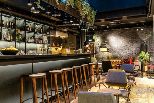 Laz Hotel Spa Urbain Paris, Забронировать Курортный отель Отели Парижа с парковкой, рядом с Концертный зал «Олимпия», Парковка