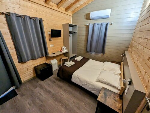 Lodge-Hôtel & Spa les Voiles du Grand Large, Book Ferieresort Hoteller i Rhône-Alps med parkering, Parkering
