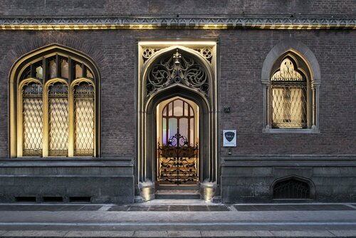 Babila Hostel & Bistrot, Забронировать Хостел Хостелы Милана, рядом с Улица Виа-Манцони, Хостел