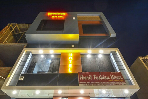 Oyo 48476 Hotel Govindham, Забронировать Отель Отели штата Харьяны с завтраком, Завтраки