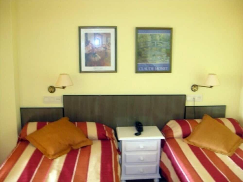Hotel Apartamentos Aguadulce