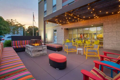 Home2 Suites by Hilton Charlotte I-77 Tyvola Rd, Забронировать Отель Отели Шарлотте с парковкой, Парковка