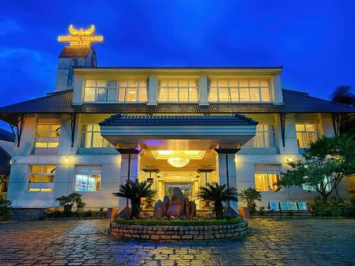 Muong Thanh Holiday Da Lat Hotel, Забронировать Отель Отели Далата с бассейном, Бассейн